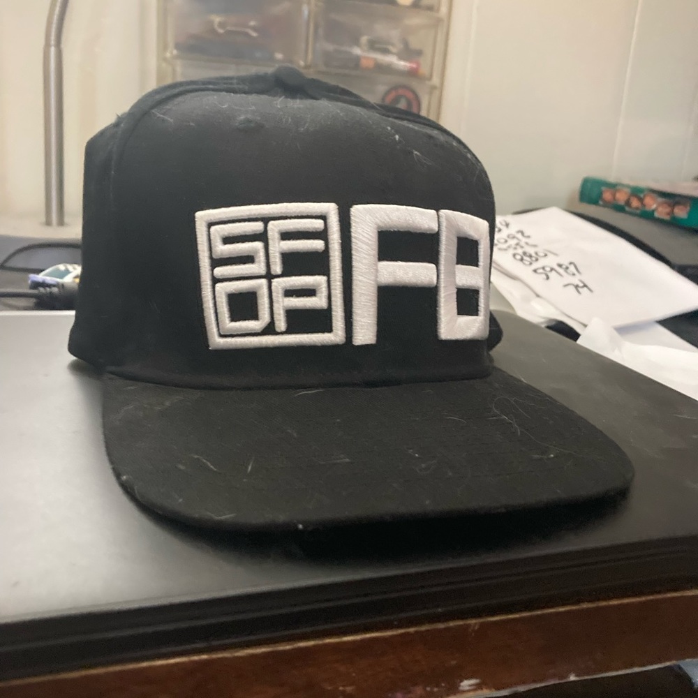 Five finger death punch pro fit hat.